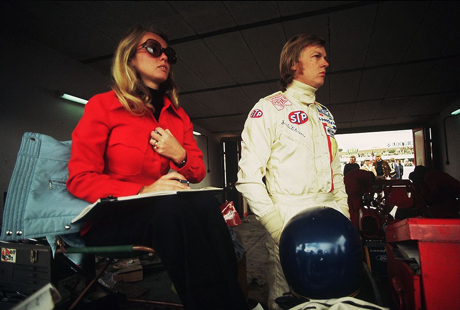 Ronnie and Barbro Peterson in the ppits