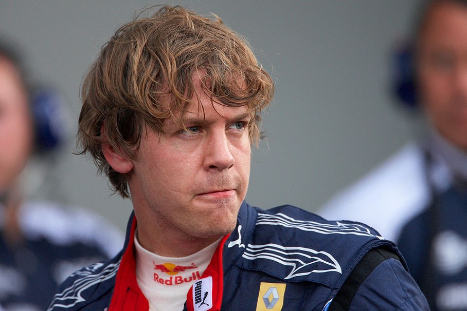 Sebastian Vettel thinks about a new hair cut