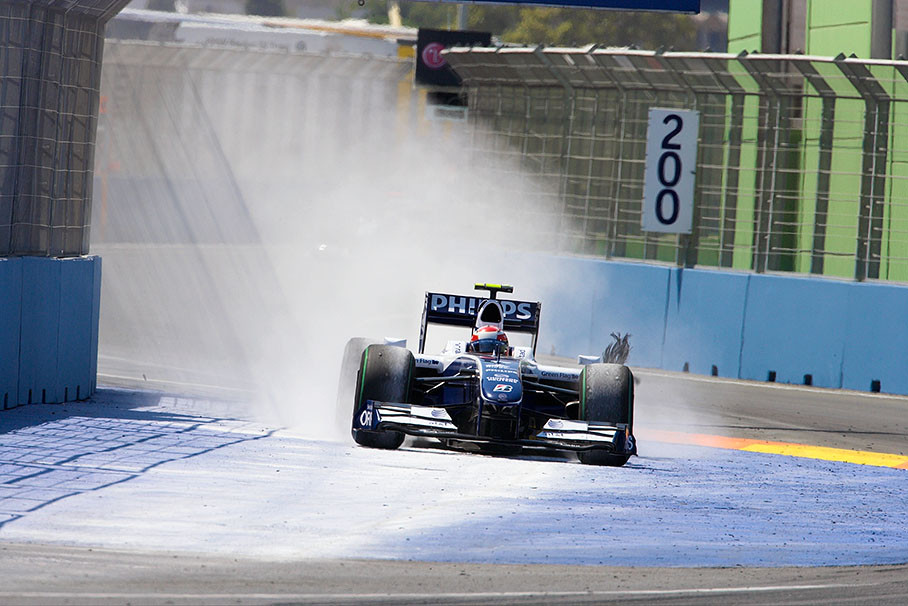 A burst tyre on Nakajima's Williams.