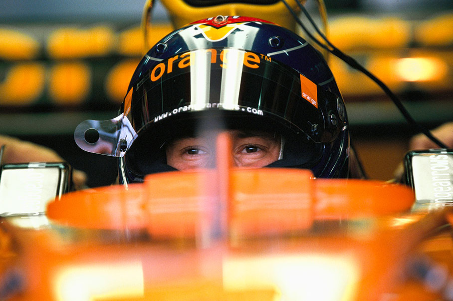 Heinz-Harald Frentzen in pits during qualifying