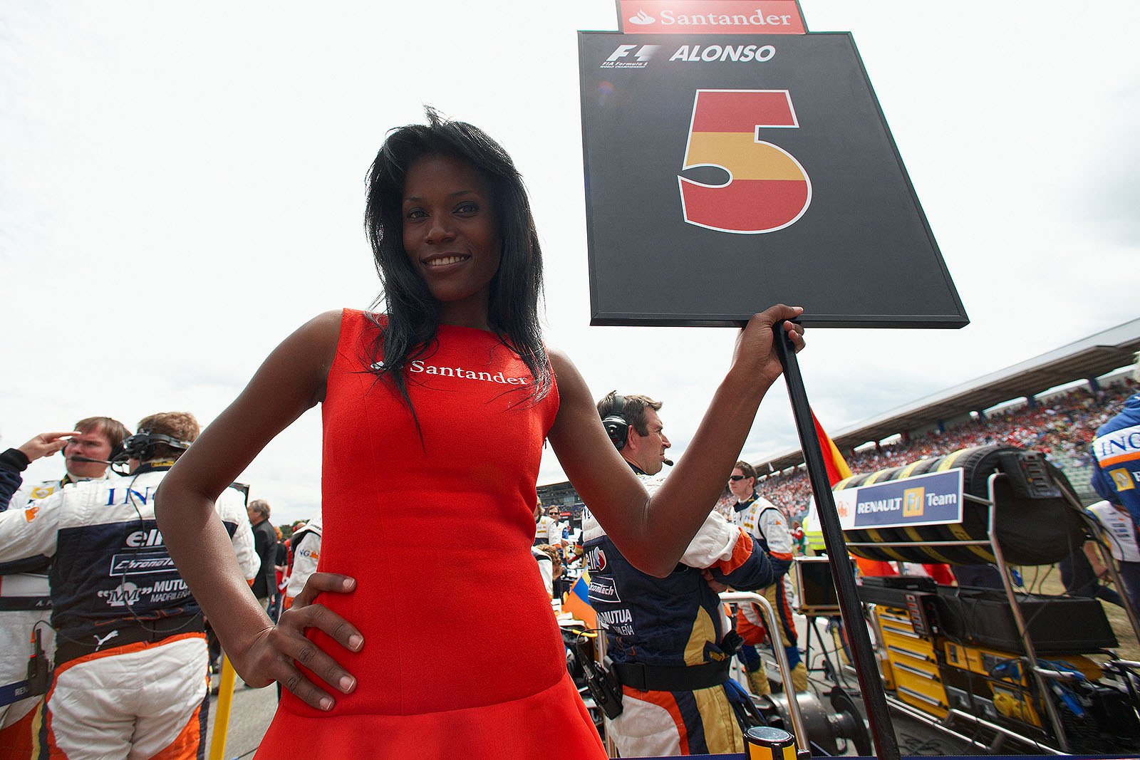 Alonso's grid girl