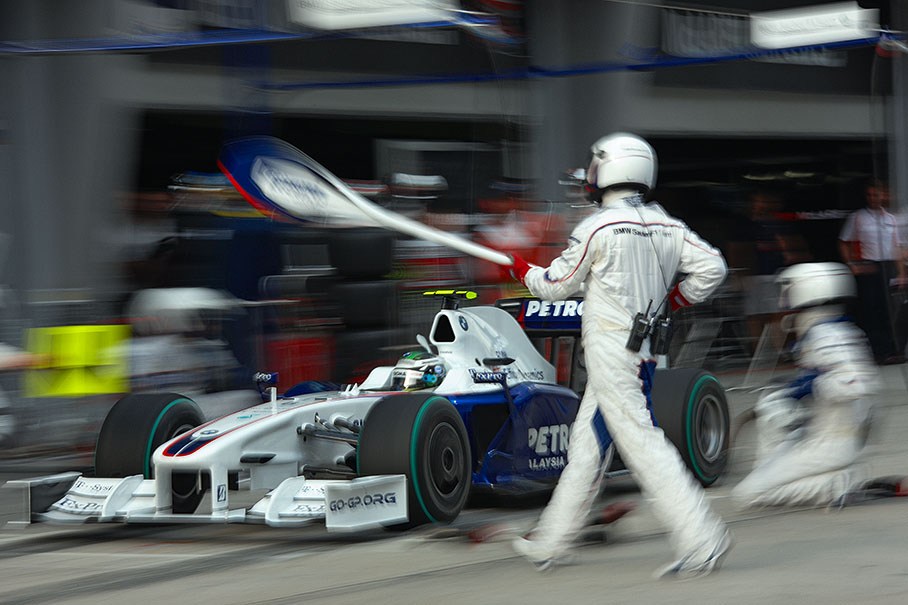 Nick Heidfeld comes to BMW Sauber pits
