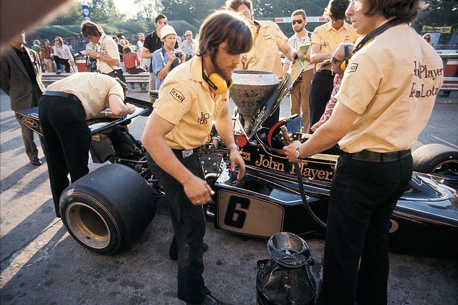 Race winner Emerson Fittipaldi on Lotus-Cosworth 72D, Italian GP Monza 1972