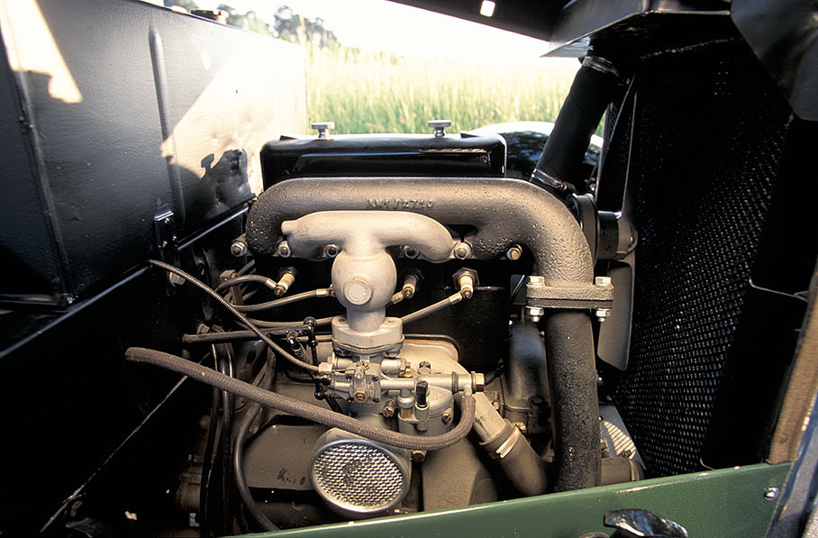 AM 4, 1932
