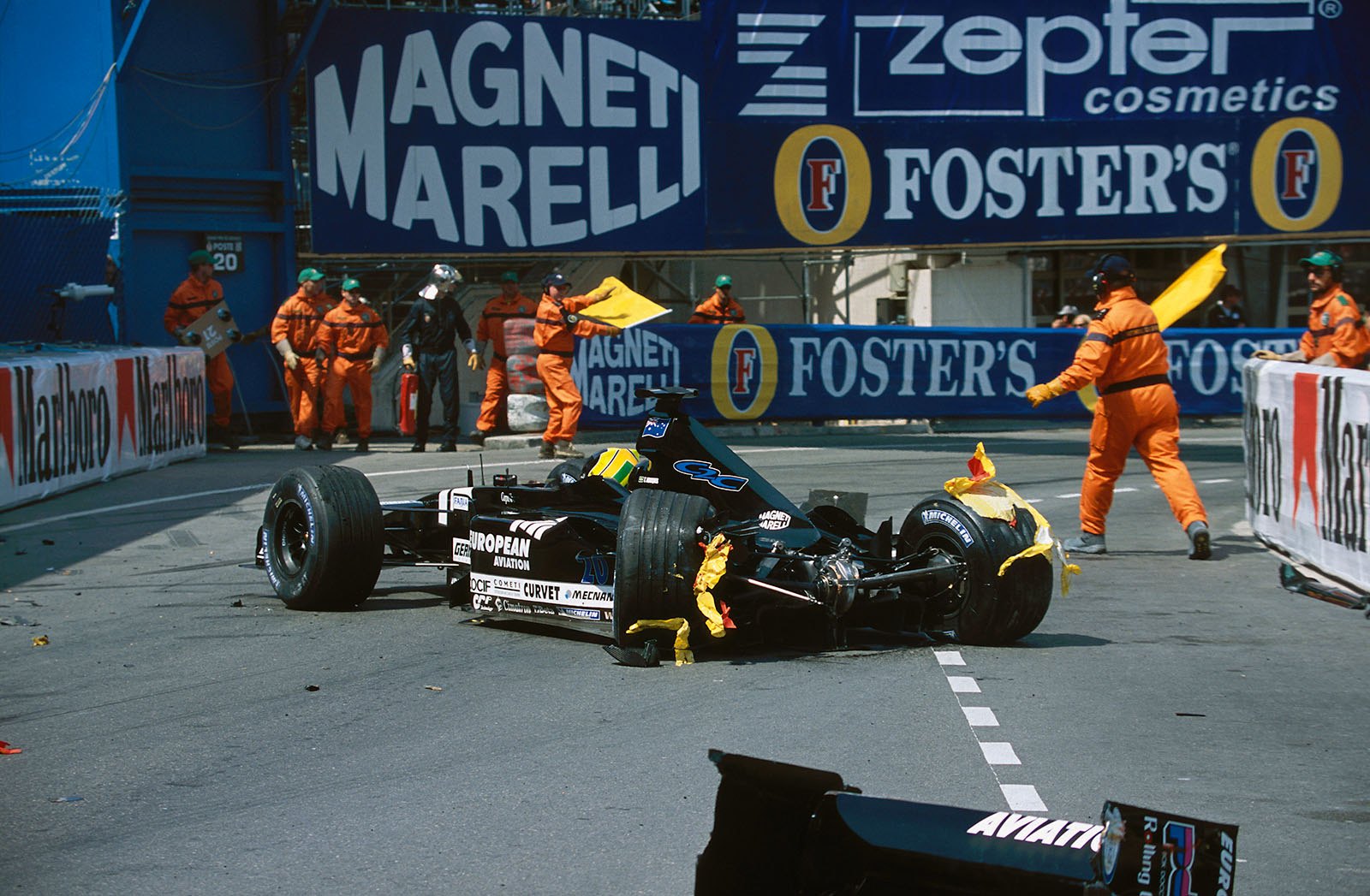 Crash of Marques