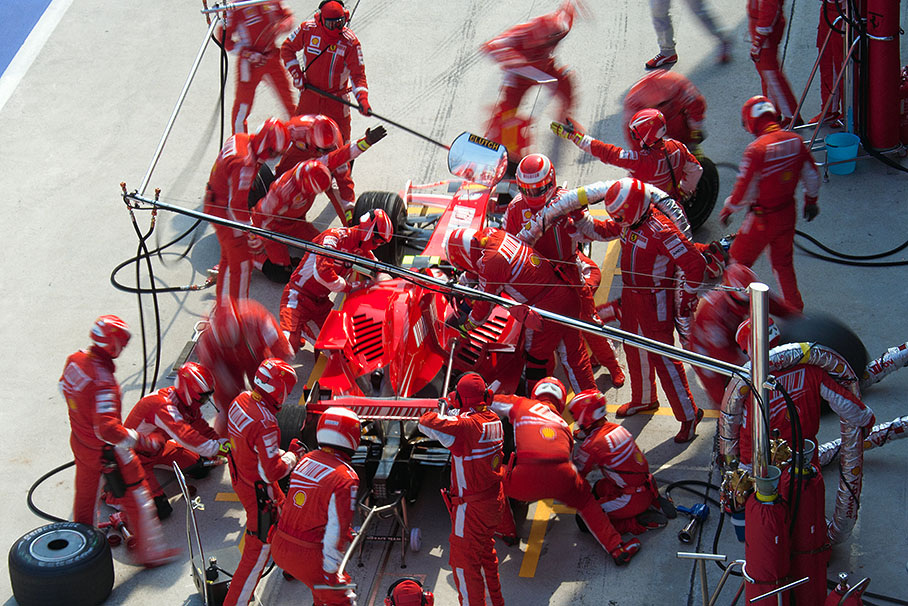 Kimi Raikkonen's second pit stop in lap 41