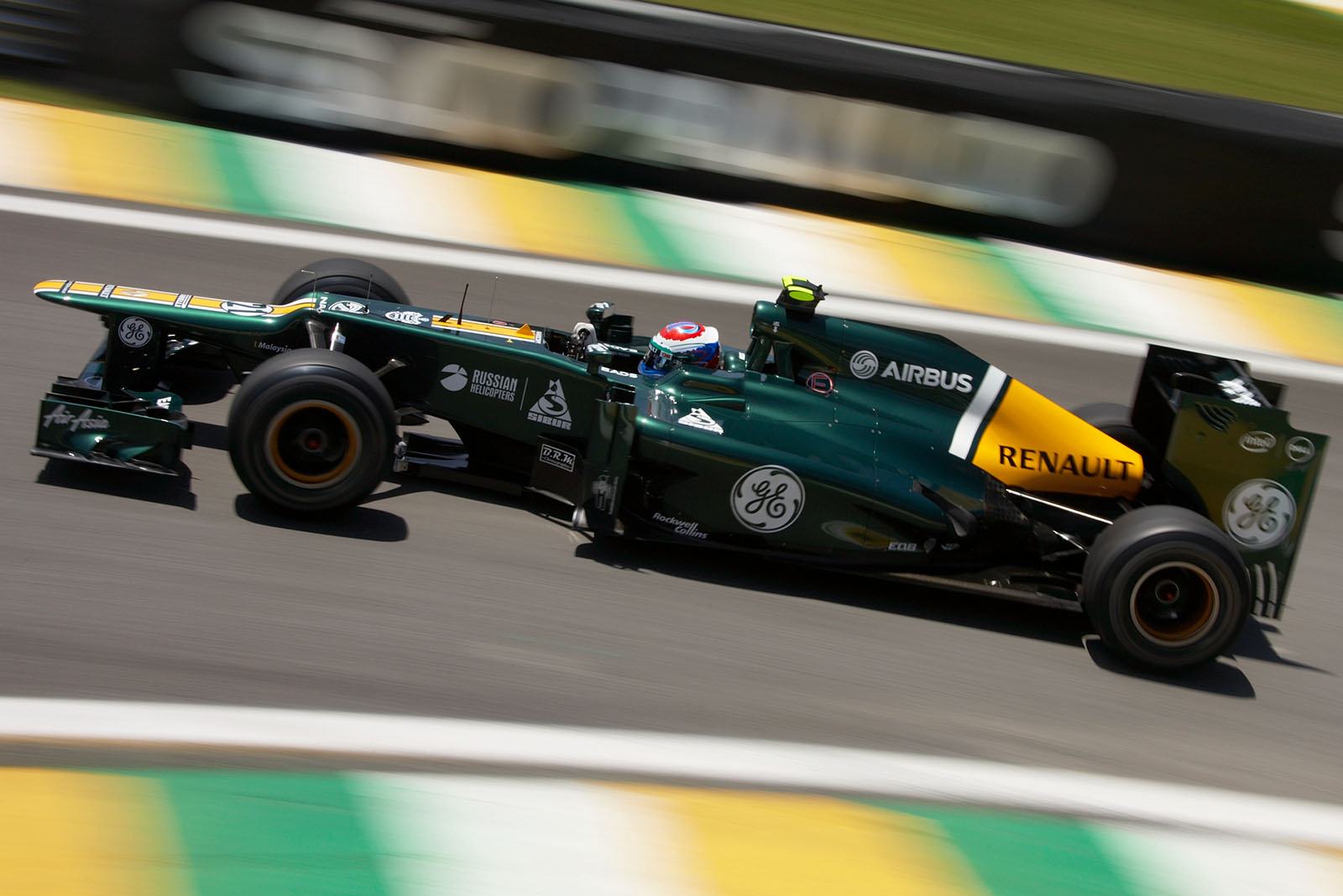 Vitaly Petrov, Caterham