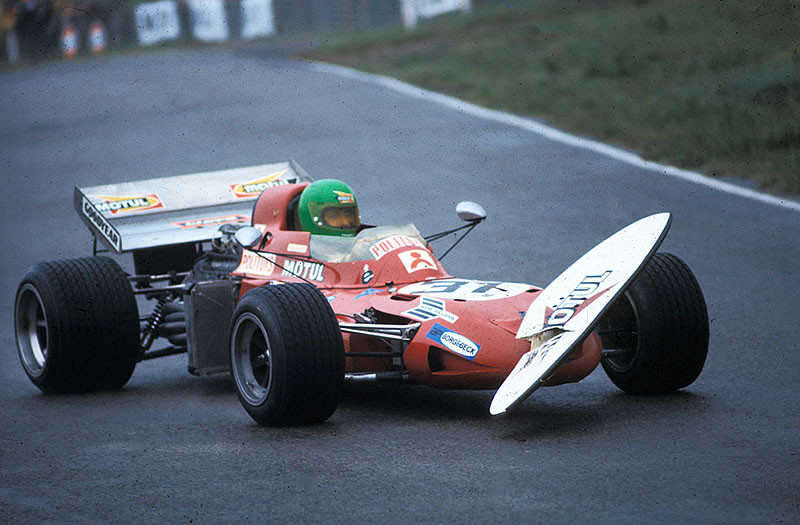 Henri Pescarolo damaged the front wing of his March-Cosworth 711, Dutch GP Zandvoort 1971