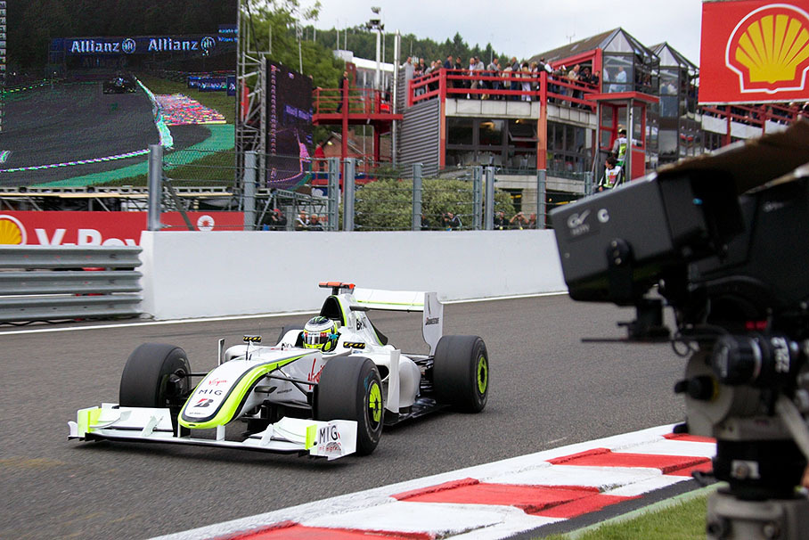 Jenson Button, Brawn Grand Prix, enters the lower Eau Rouge