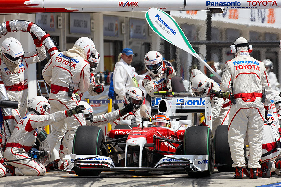 Pit stop of Timo Glock, Panasonic Toyota