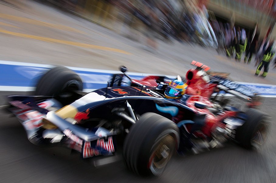 Sebastien Bourdais, Scuderia Toro Rosso