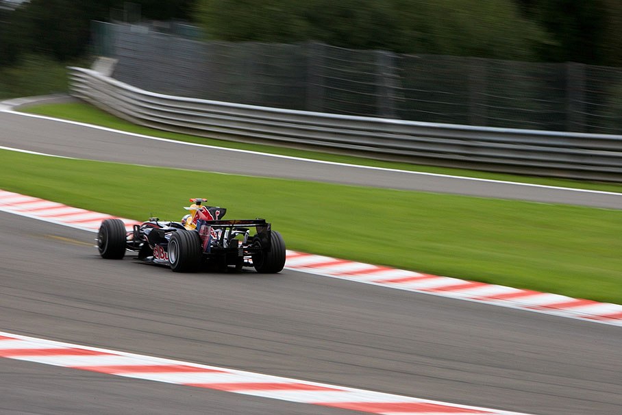 Coulthard climbs Raidillon