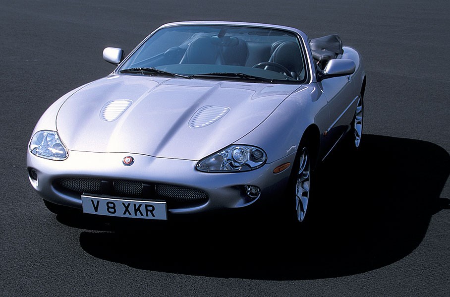 Jaguar XKR, 2001