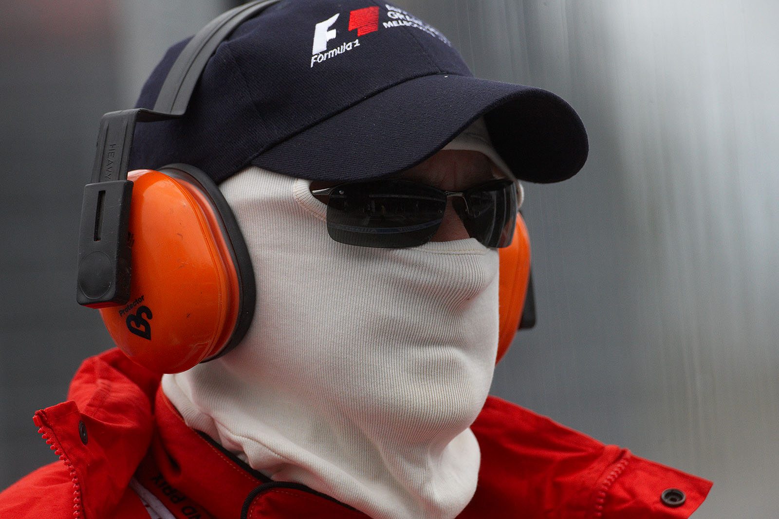 A fully covered marshal protects against the rain