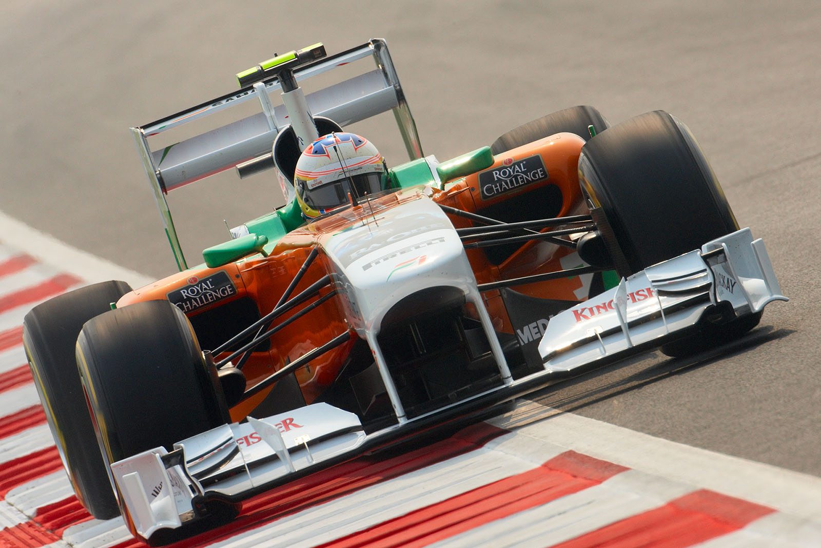 Paul di Resta, Force India, with an open DRS wing