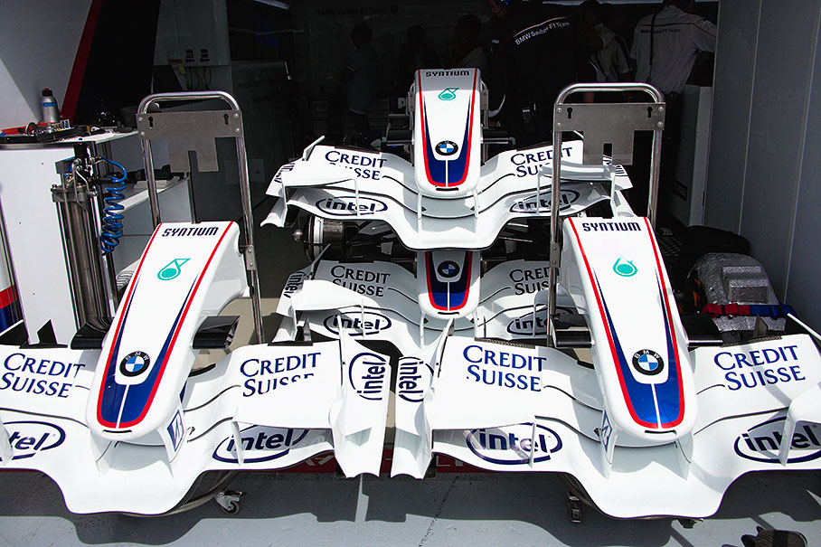 BMW Sauber F1 nose cones in front of pits