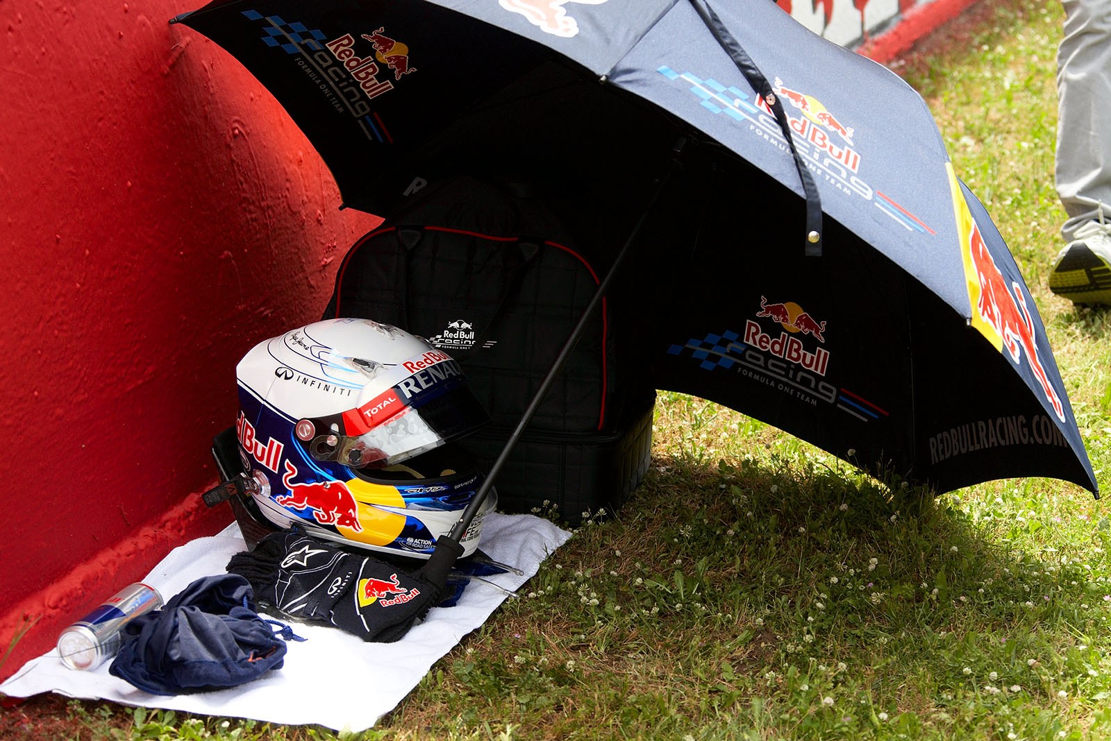 Sebastian Vettel's helmet in the shade besides an unusual seventh grid position before the Spanish Grand Prix 2012