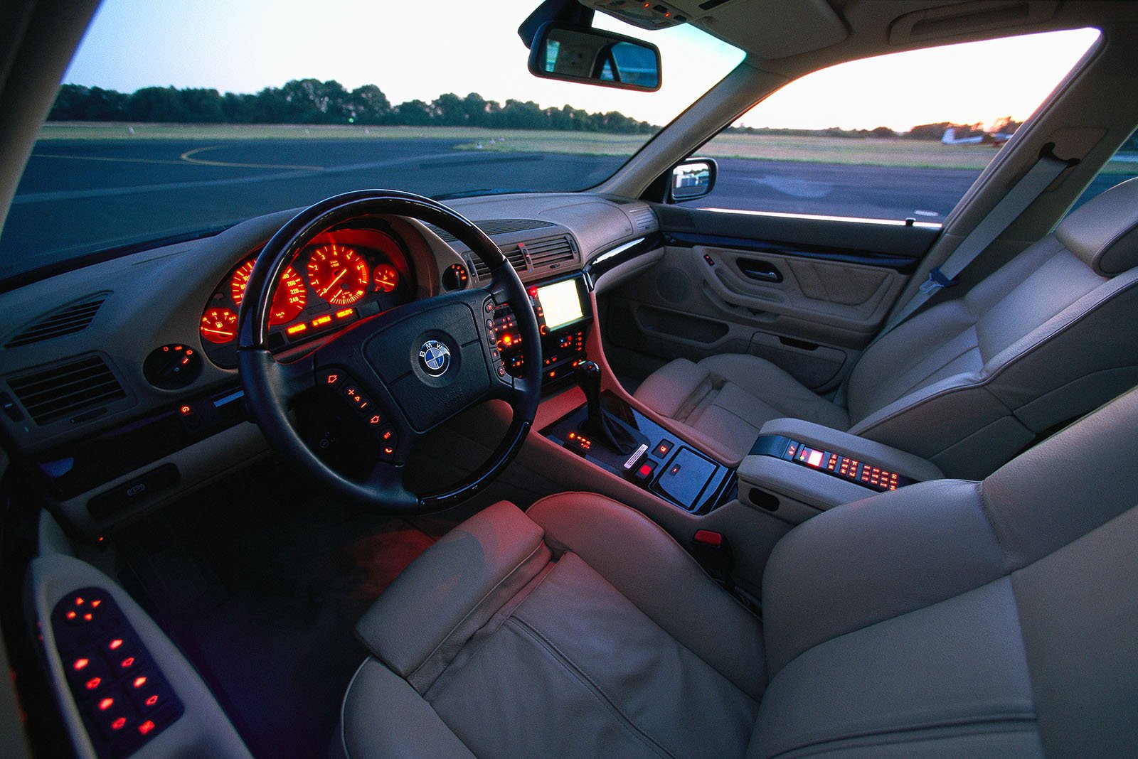 BMW 740i (E38), 1996