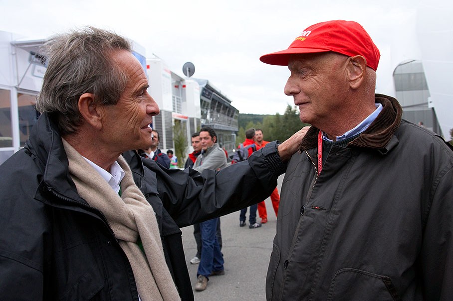 Jacky Ickx meets Niki Lauda in the paddock