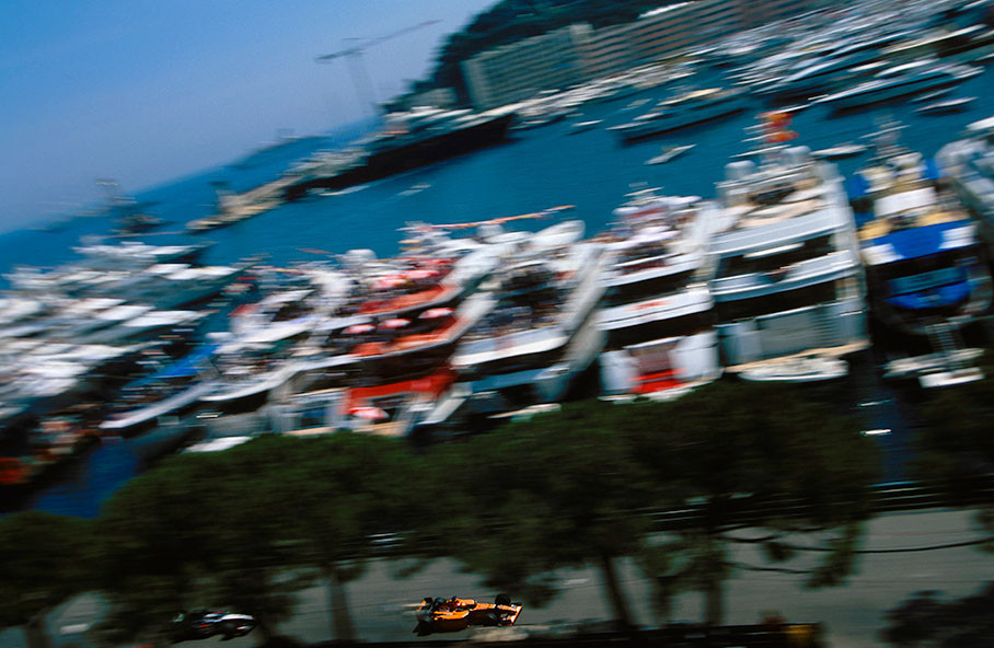 Cars passing the harbour
