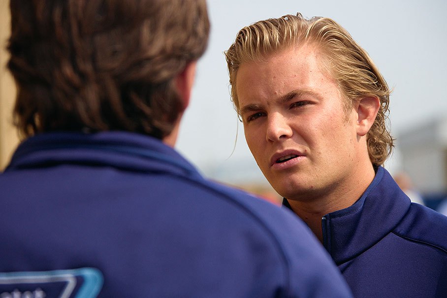 Nico Rosberg talks with Williams' technical director Sam Michael