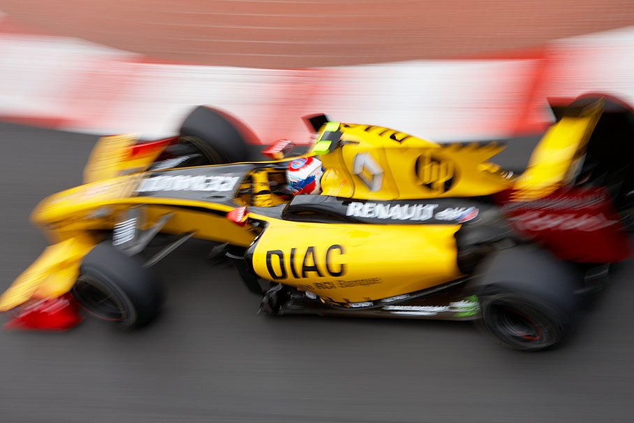 Vitaly Petrov, Renault