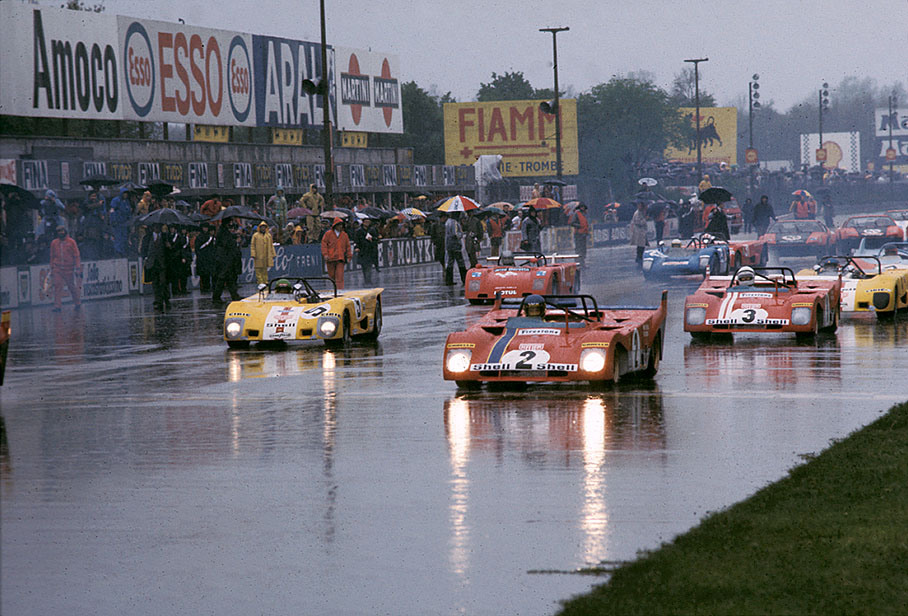 Ronnie Peterson (S) starts with a Ferrari 312PB #0886, 1000km Monza 1972