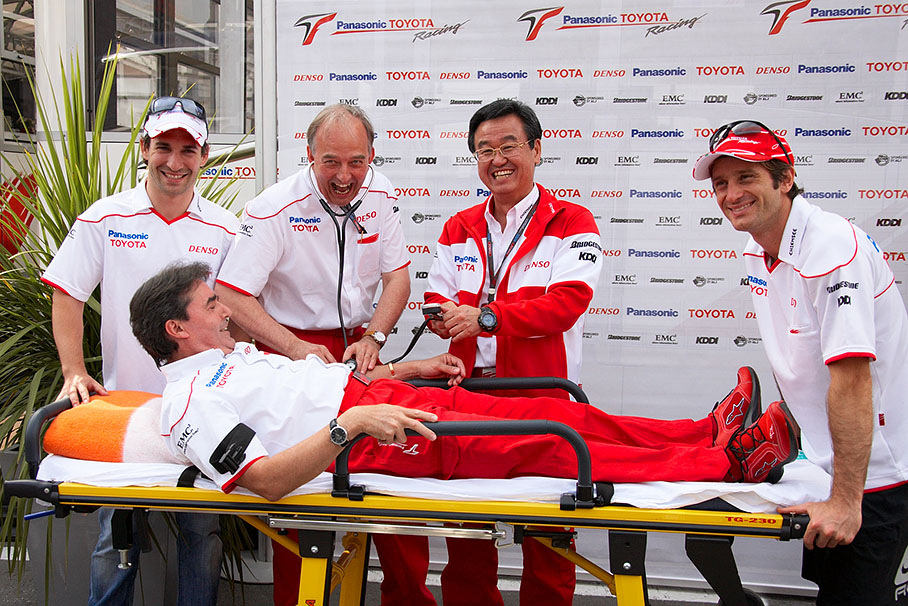 Riccardo Ceccarelli, the Toyota team's medical doctor, celebrated his 300th Grand Prix