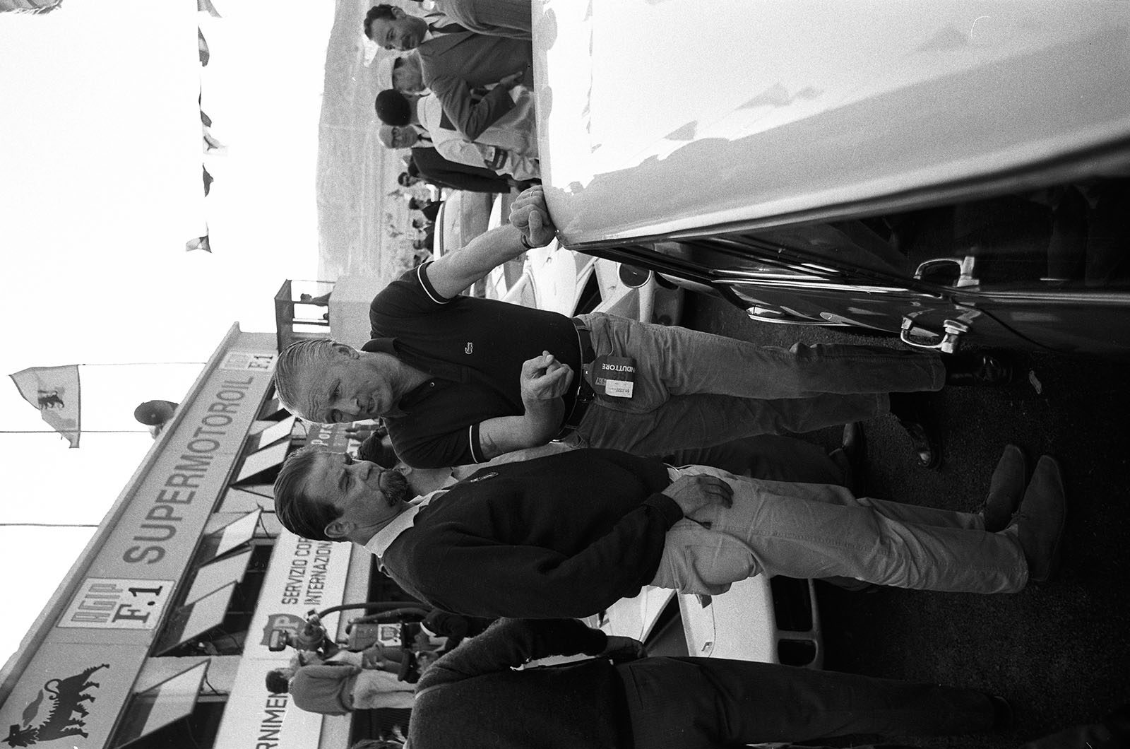 Paul Metternich besides his and Wittigo Einsiedel's (D) Austin Mini-Cooper 'S' C-A2S7-L/956939