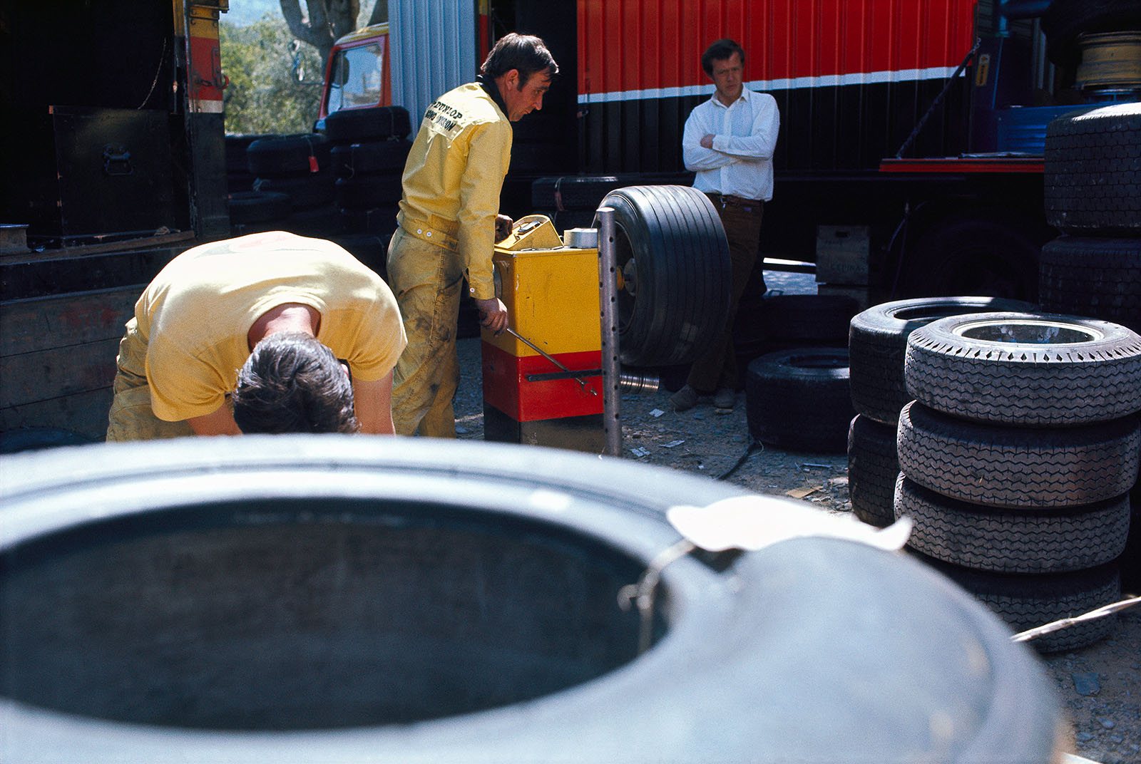 Dunlop mechanics work on their tyres