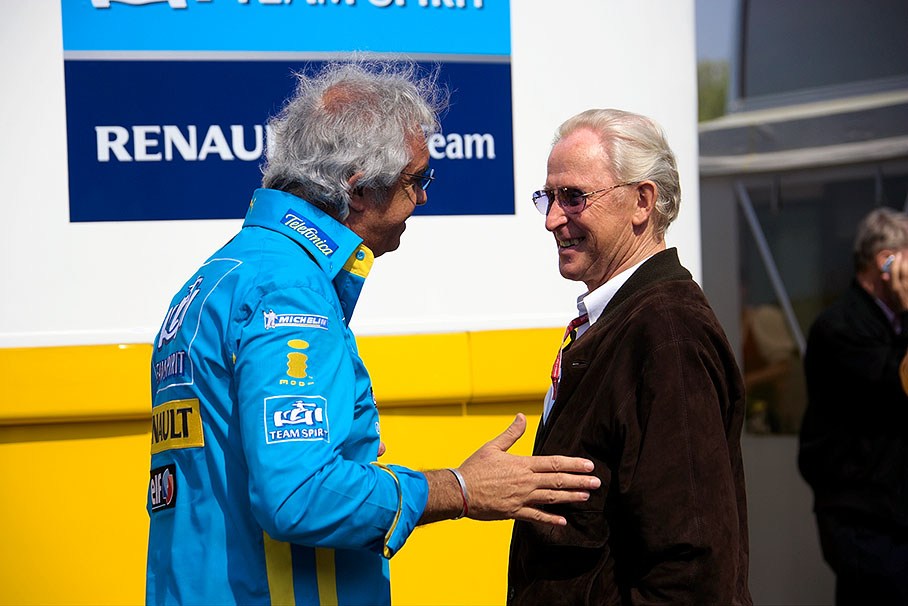 Renault's Flavio Briatore with Professor Jürgen Hubbert, member of the Board of Management of DaimlerChrysler