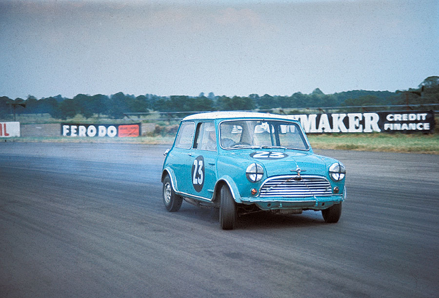 Gordon Spice on a Morris Mini-Cooper 'S', British Saloon Car Championship, Silverstone 1967