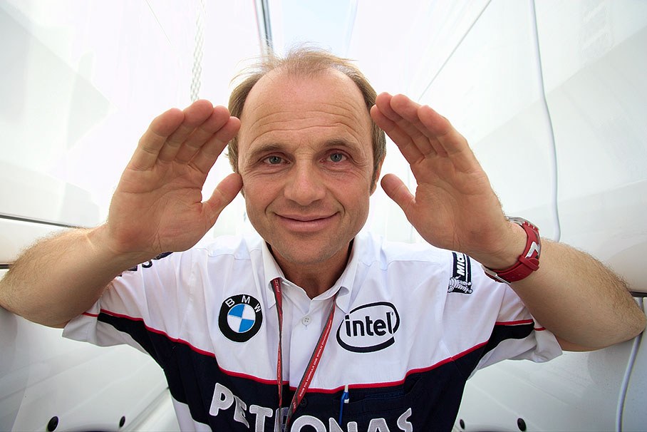 Heidfeld's senior physiotherapist Jo Leberer already took care of the great Senna