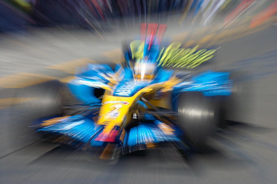 Fernando Alonso zoomy