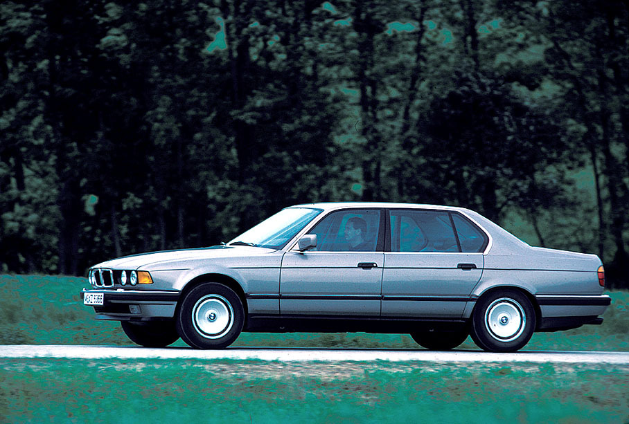 BMW 750iL (E32), 1987